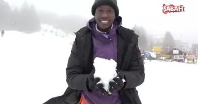 Hayatında ilk defa kar gören Afrikalı genç sevinçten havalara uçtu | Video