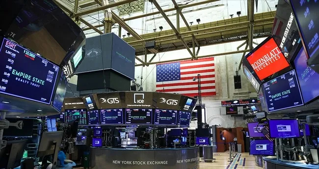 New York borsası düşüşle açıldı