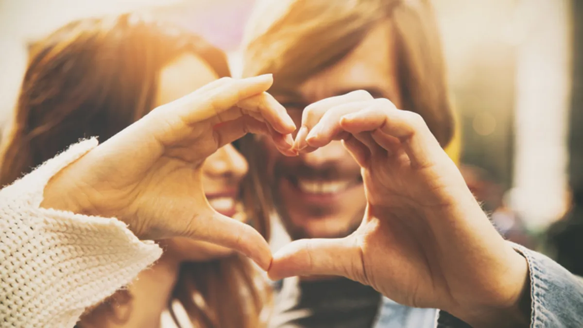 Sevgiliye Gönderebileceğiniz En İçten ve Güzel Aşk Sözleri Sevgiliye Gönderebileceğiniz En İçten ve Güzel Aşk Sözleri