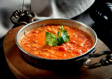 Kahvaltı sofralarının vazgeçilmezi: Tam kıvamında menemen tarifi