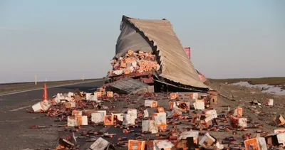 Şırnak’ta tırlar çarpıştı! 2 yaralı