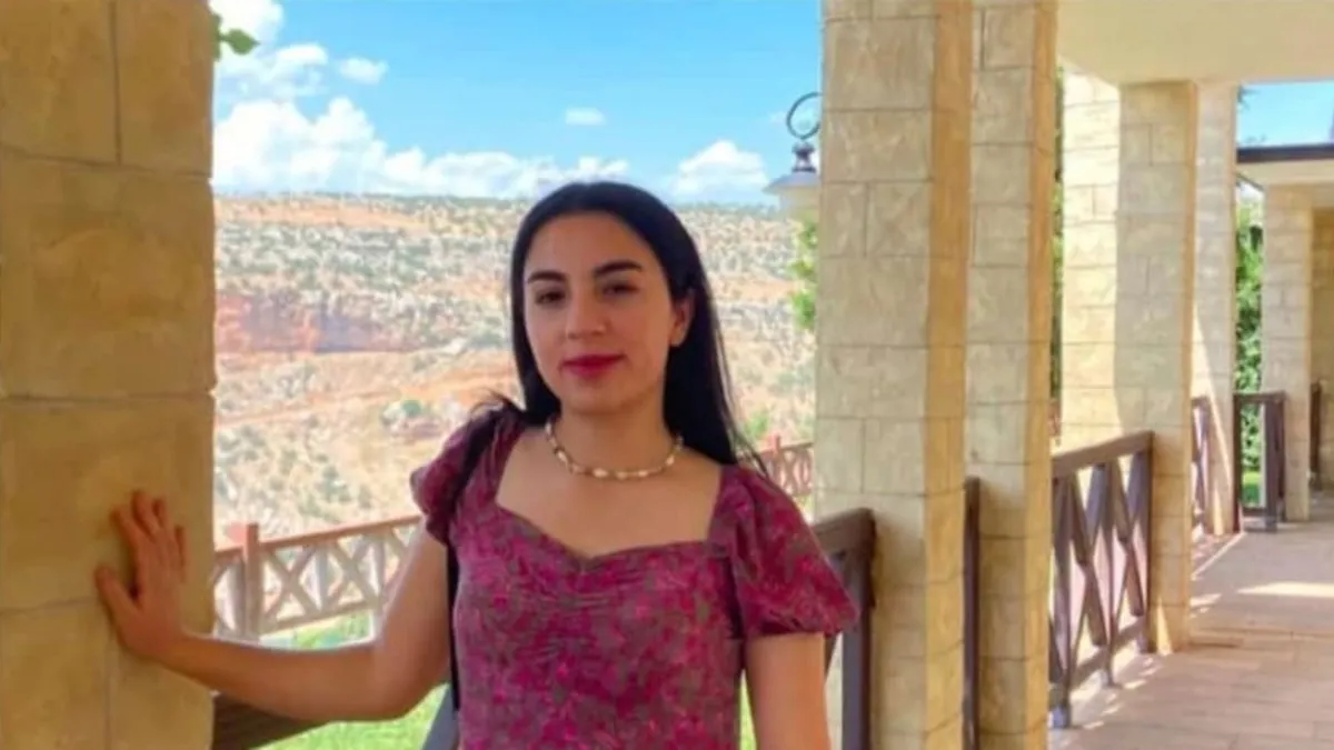 Diyarbakır’da sır olay: 19 yaşındaki Esra Yakut kayboldu! Diyarbakır’da sır olay: 19 yaşındaki Esra Yakut kayboldu!