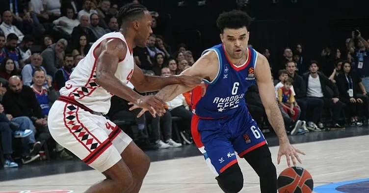 Anadolu Efes evinde Monaco’ya mağlup!