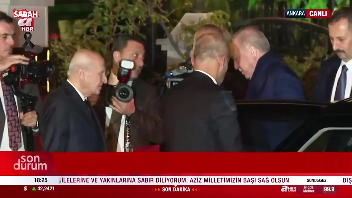 Başkan Erdoğan-Devlet Bahçeli görüşmesi başladı videosunu izle Başkan Erdoğan-Devlet Bahçeli görüşmesi başladı videosunu izle