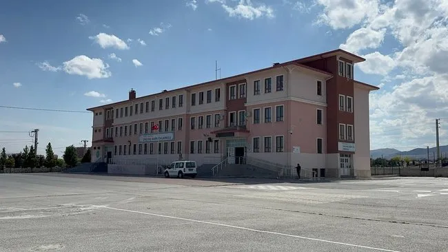 Konya’da akran zorbalığı! Arkadaşının boğazını sıktığı Yusuf yaşam savaşı veriyor!