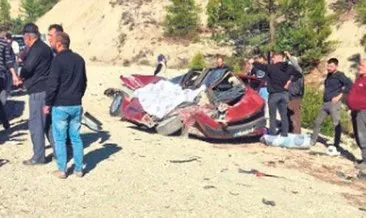 Cenazeye giderken kazada 3 kişi hayatını kaybetti #antalya