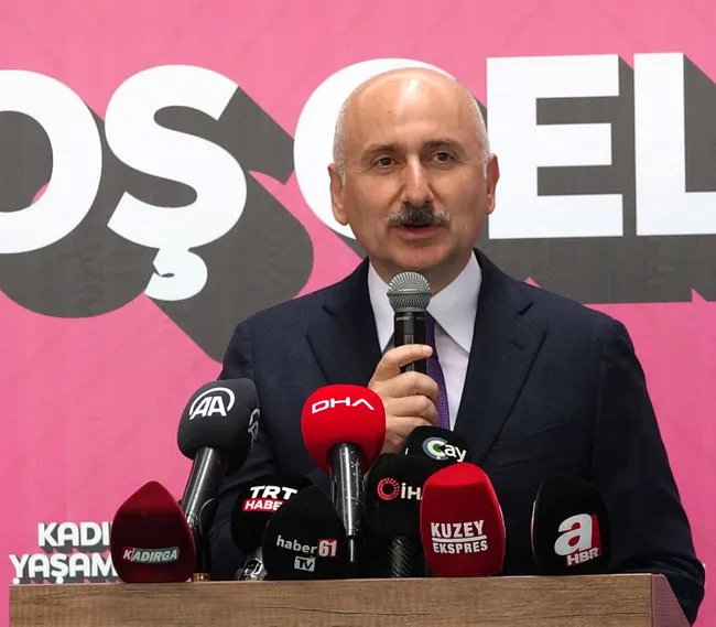 bakan-karaismailoglu-zigana-tunelini-tum-dunyaya-tanitacagiz-1682776502149.jpg
