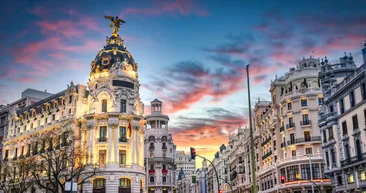 Tarihi sokaklarıyla mest eden o şehir! Kışın en sıcak halini Madrid’de yaşayın...