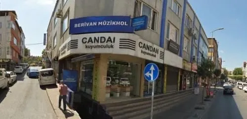 hedefi-karistirdilar-cezadan-kacmadilar-kuyumcu-kursunlayan-supheliler-12-saatte-yakalandi-1787473024413.jpg
