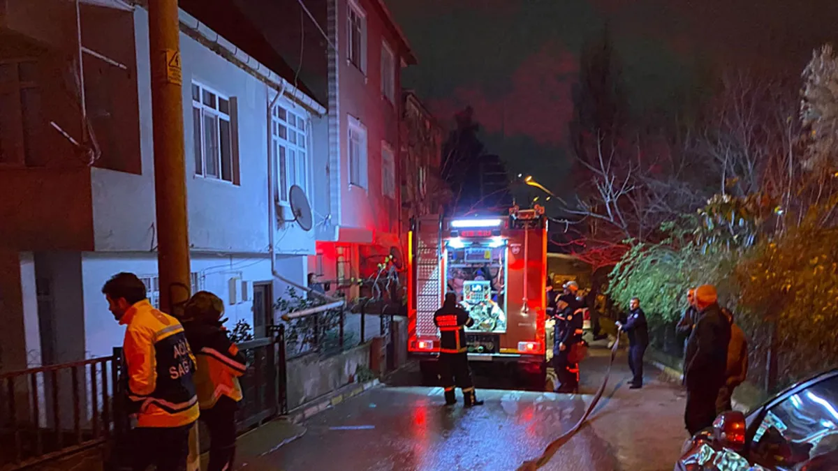 Kocaeli’de açık unutulan aspiratör yangına sebep oldu! Kocaeli’de açık unutulan aspiratör yangına sebep oldu!