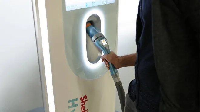 BMW’den hidrojen yakıtlı otomobiller için geleceğin istasyonu