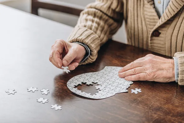alzheimerda-erken-tani-ile-semptomlar-yavaslatilabilir-1756902936532.jpg