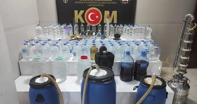 KOM polisinden Zincir-2 operasyonu! Tuvalette damıtıp, reçetesiyle gönderdiler