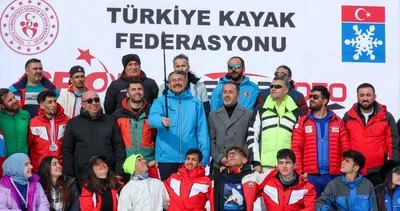 Vali Ali Çelik, kayak Şampiyonası’nın final gününde düzenlenen ödül törenine katıldı