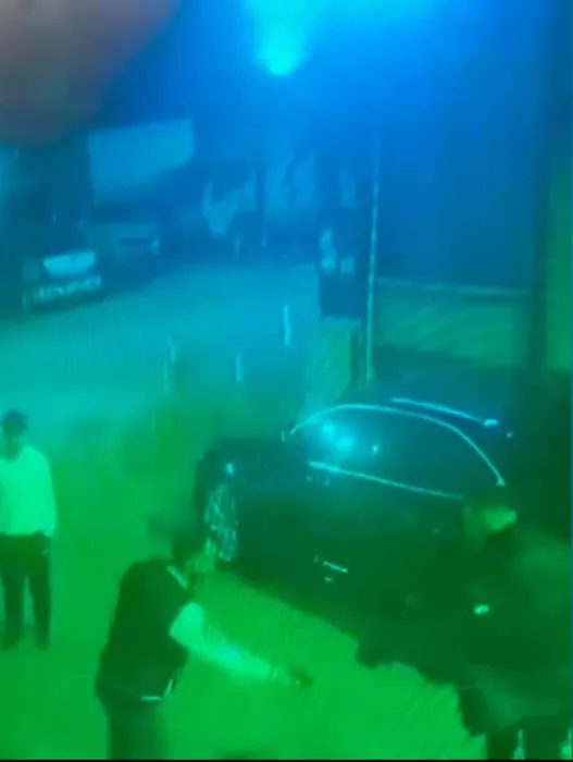 İstanbul’da kan donduran görüntü: Motosikletini çaldığını düşünüdüğü kişiye kurşun yağdırdı!