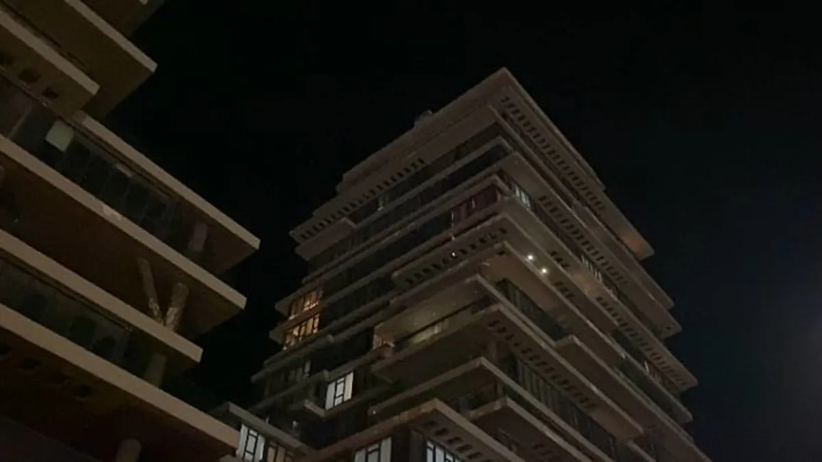 Zeytinburnu’nda eski koca dehşeti: Kızını öldürdü, eski eşini ağır yaraladı! Zeytinburnu’nda eski koca dehşeti: Kızını öldürdü, eski eşini ağır yaraladı!