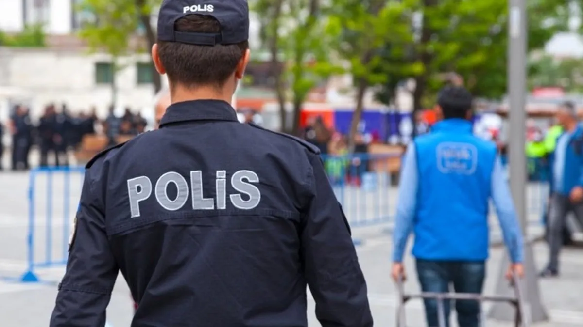 ZAMLI POLİS MAAŞLARI 2025: Temmuz ayı memur zammı ile başkomiser, emniyet müdürü, polis maaşı ne kadar oldu, yüzde kaç zamlandı?