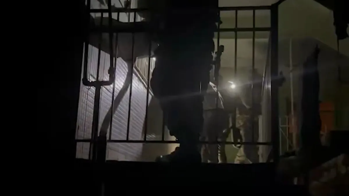 Son dakika! Jandarma ve Polis’ten 25 ilde operasyon: 125 DEAŞ şüphelisi yakalandı! Son dakika! Jandarma ve Polis’ten 25 ilde operasyon: 125 DEAŞ şüphelisi yakalandı!