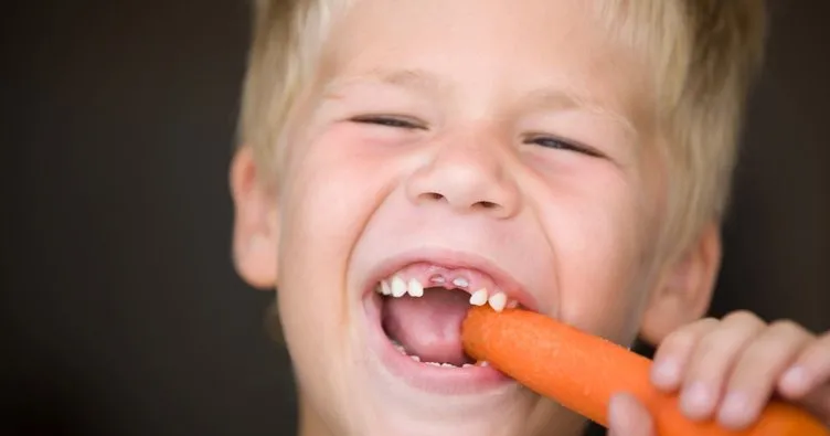 Çocukların diş temizliğine dikkat!