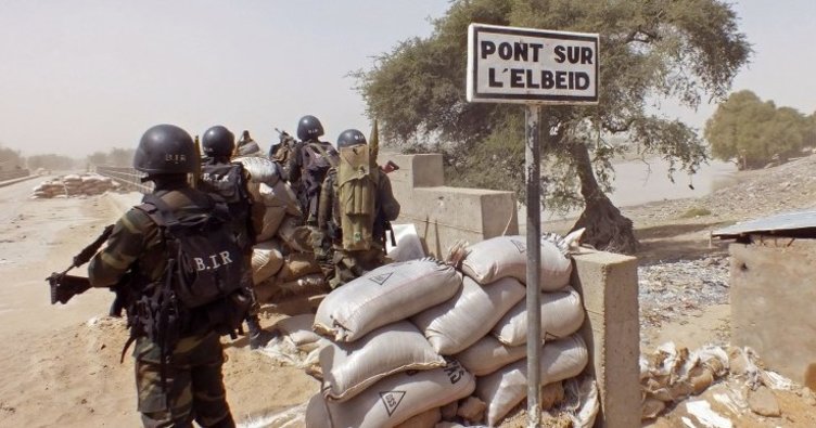 Kamerun’da orduya saldırı: Askeri karakol yağmalandı