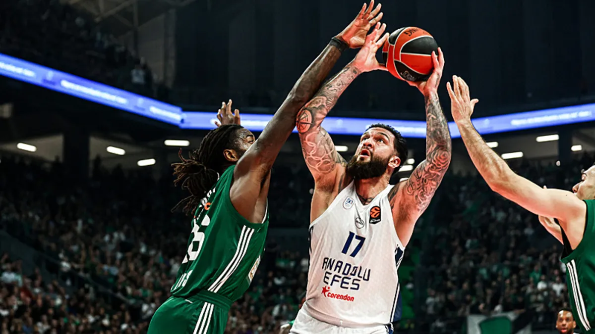Anadolu Efes, Panathinaikos’a farklı kaybetti!