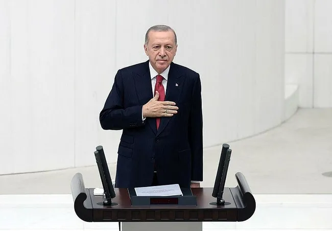 bedeli-ne-olursa-olsun-turkiye-gibi-onurlu-durun-1727816899798.jpeg