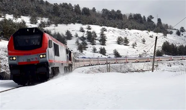 Doğu Ekspresi`nde 25 saatlik yolculuk