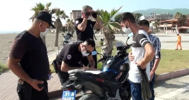 Hatay Da Denize Giren 2 Kisiye Ceza Son Dakika Haberler