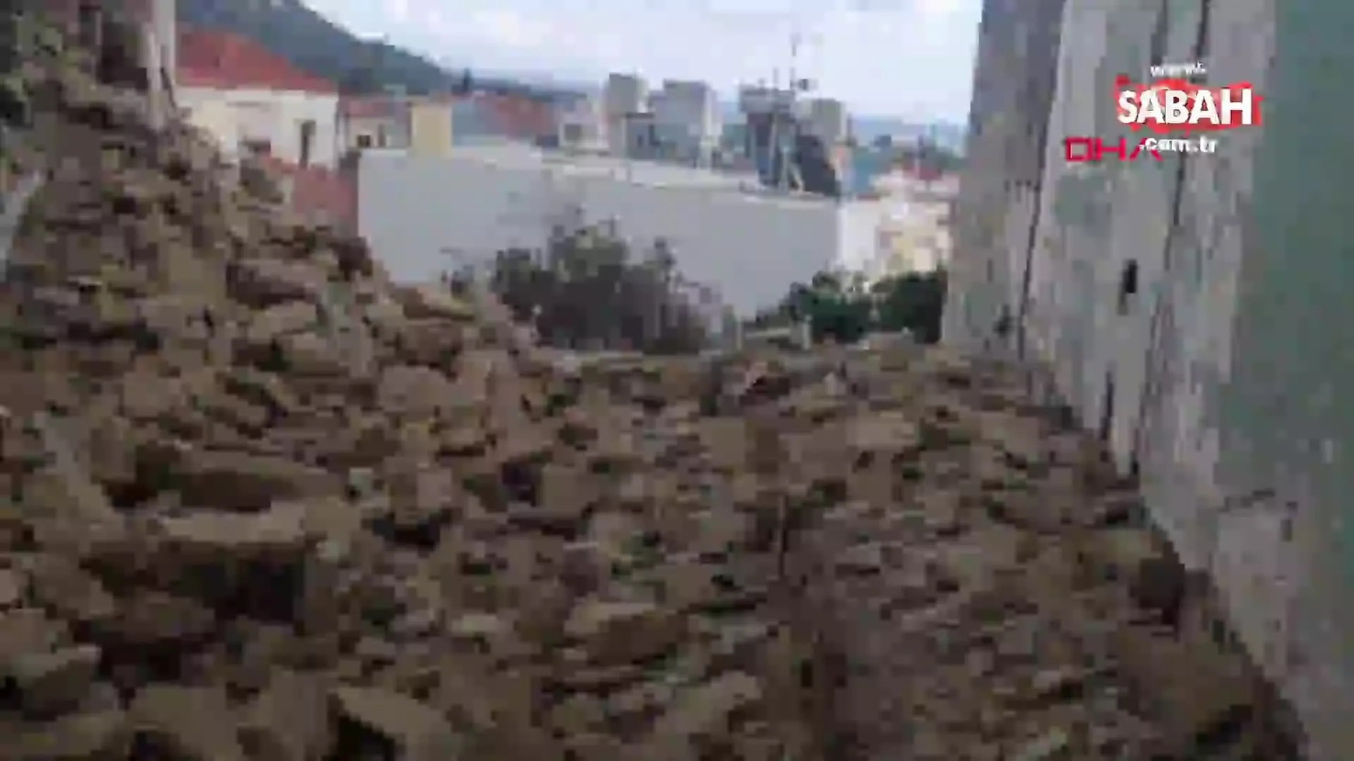 Son Dakika Izmir Deki Deprem Sonrasi Yunanistan In Sisam Adasi Bu Hale Geldi Video Videosunu Izle Son Dakika Haberleri