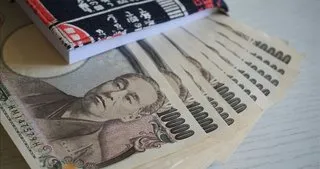 ABD doları Japon yeni karşısında değer kaybediyor
