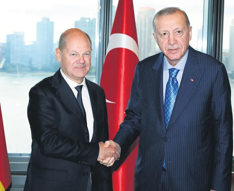 Ankara-Berlin hattında kritik temas! Başkan Erdoğan, Almanya Başbakanı Scholz ile görüşecek