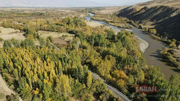 Karasu Nehri çevresinde muhteşem sonbahar renkleri