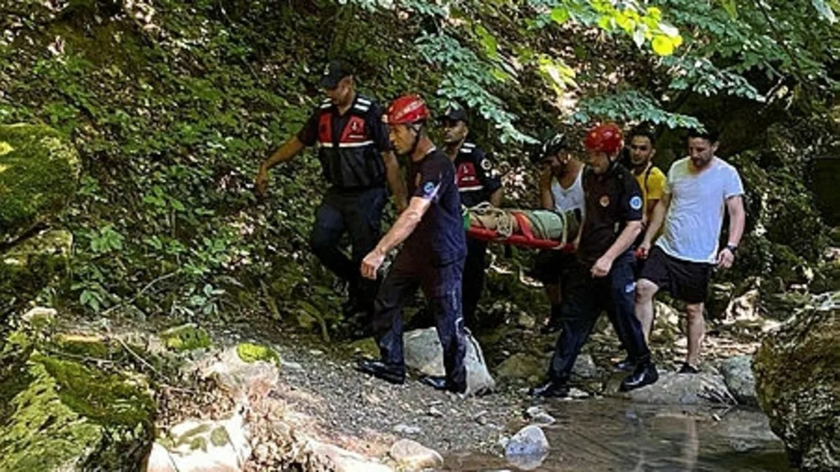 Fotoğraf çekilirken kanyondaki kayalıklardan düştü