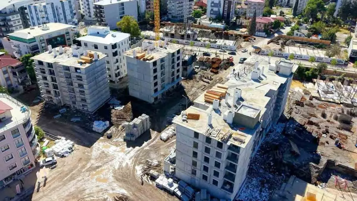 Osmaniye’de depremzedeler için yapılan konutlar yükseliyor