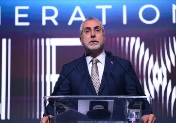 Bakan Işıkhan’dan dijital dönüşüm mesajı: Yapay zekada baş aktör olma hedefi!