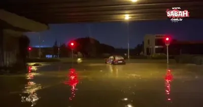 Son dakika haberi: İzmir’de sağanak yağış hayatı felç etti! Bir kadın akıntıya kapıldı | Video