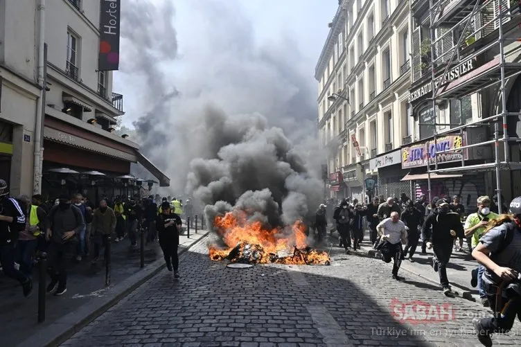 Fransa’da Sarı Yeleklilerin eylemleri 23’üncü haftasına girdi... Araçlar ateşe verildi...