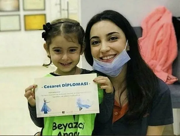 Izmir Den Son Dakika Dis Hekimi Zarife Dogan Depreme Yakalandiginda Minik Baran I Tedavi Ediyormus Son Dakika Haberler