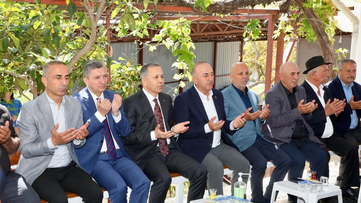 İçişleri Bakanı Ali Yerlikaya'dan taziye ziyareti
