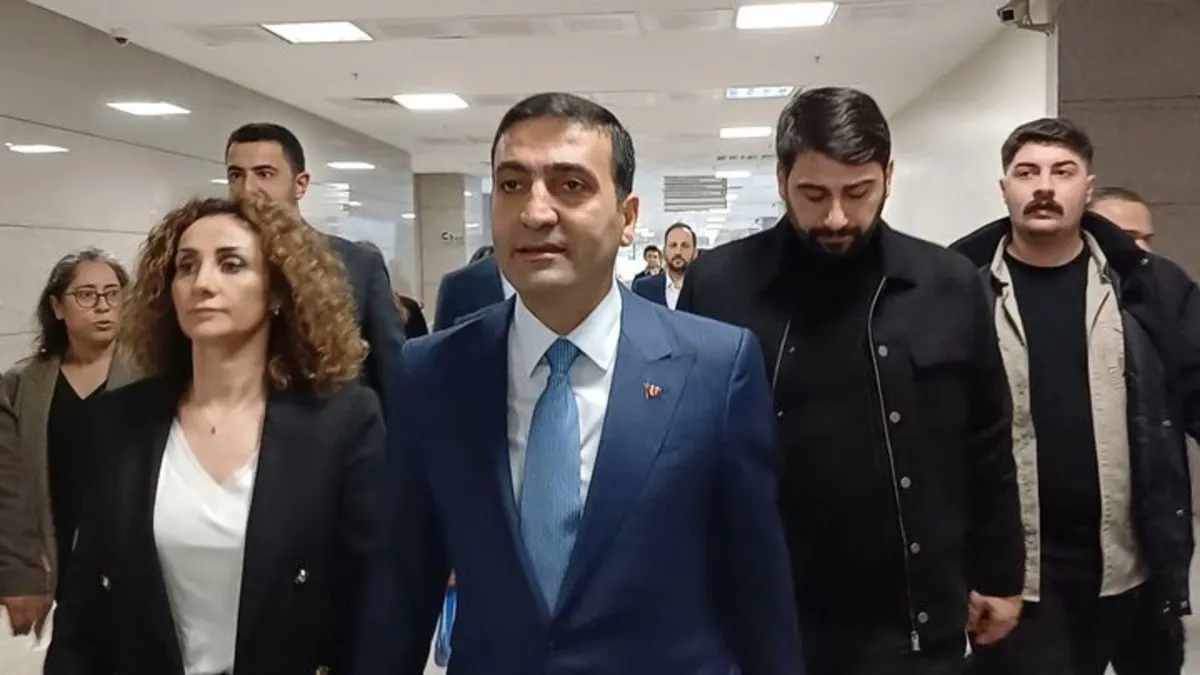 CHP’li Beyoğlu Belediye Başkanı İnan Güney ifadeye geldi CHP’li Beyoğlu Belediye Başkanı İnan Güney ifadeye geldi