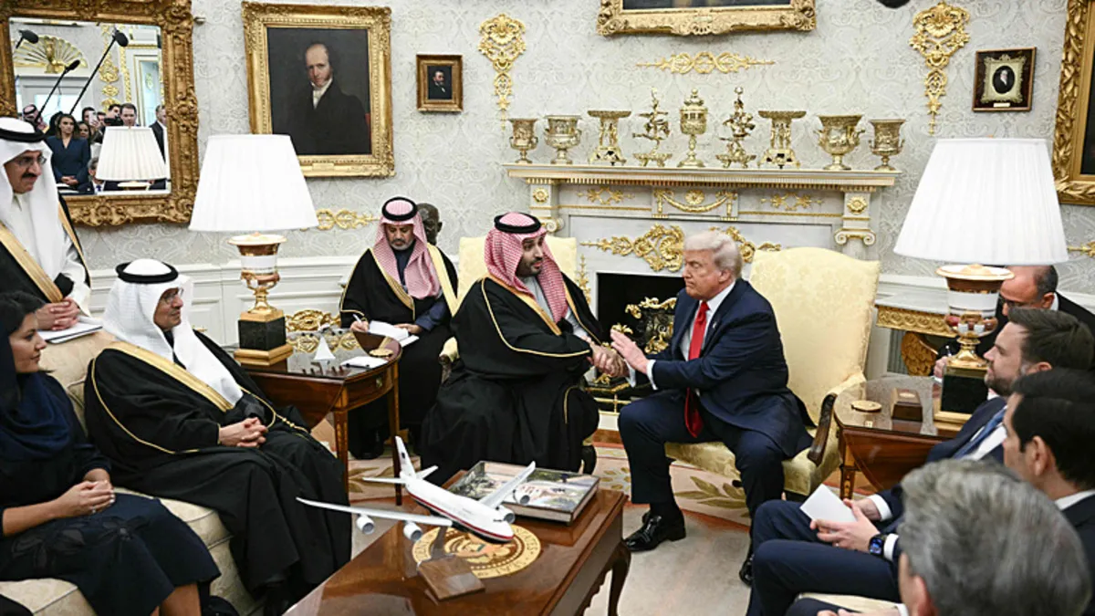 ABD Başkanı Trump: Suudi Arabistan 600 milyar dolarlık yatırım yapacak ABD Başkanı Trump: Suudi Arabistan 600 milyar dolarlık yatırım yapacak
