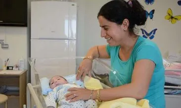 40 günlük bebeğin midesine beslenme tüpü yerleştirildi