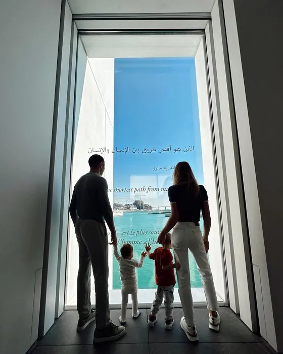 Hülya Koçyiğit’in güzeller güzeli torunu Aslışah Alkoçlar mest etti! Karın kaslarıyla herkesi kıskandırdı..