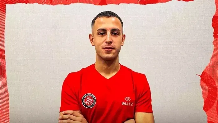 Süper Lig’de transferler peş peşe açıklandı! İşte atılan tüm imzalar...