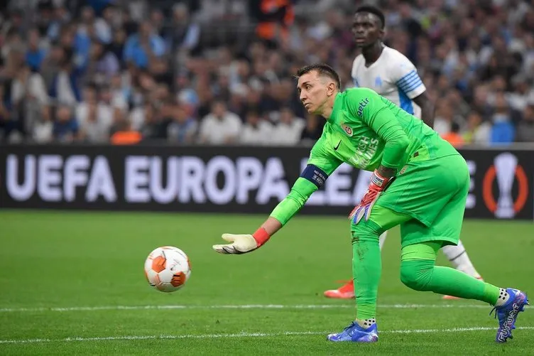 Son dakika Galatasaray haberi: Galatasaray yeni Muslera’sını buldu! Cimbom’a sürpriz eldiven...
