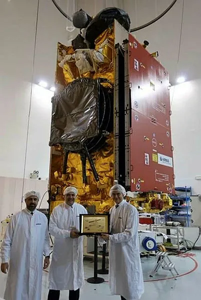 turksat-5b-icin-hazirliklar-basladi-tam-35-yil-hizmet-verecek-turkiyenin-kapasitesini-15-kat-artiracak-1637499157228.jpg