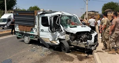 Cizre’de kamyonet ile şehir içi dolmuş çarpıştı: 1’i çocuk 4 yaralı #sirnak