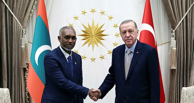 Başkan Erdoğan, Maldivler Cumhurbaşkanı Muizzu ile görüştü Başkan Erdoğan, Maldivler Cumhurbaşkanı Muizzu ile görüştü