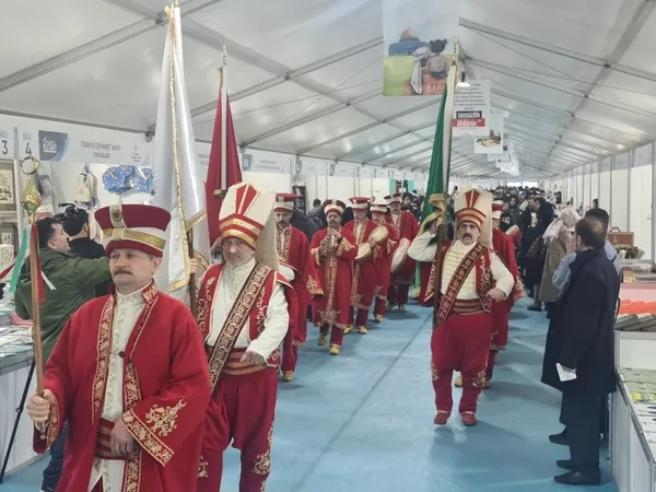 diyanet-isleri-baskanliginin-41-turkiye-kitap-ve-kultur-fuari-dualarla-acildi-1710510277544.jpg
