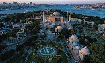 Bakan Ersoy’dan Ayasofya Camii açıklaması! 3 yılda 21 milyon ziyaretçi ağırlandı